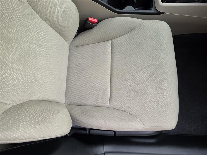 Honda Civic LX Sedan 5-Speed AT 2013