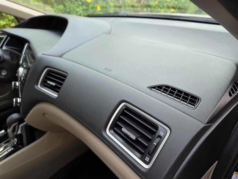 Honda Civic LX Sedan 5-Speed AT 2013