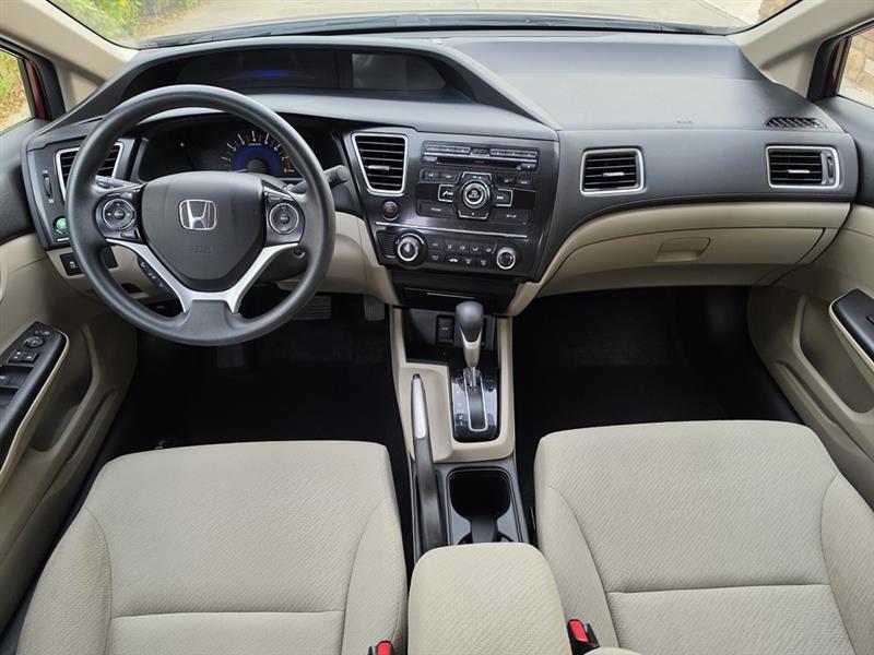 Honda Civic LX Sedan 5-Speed AT 2013