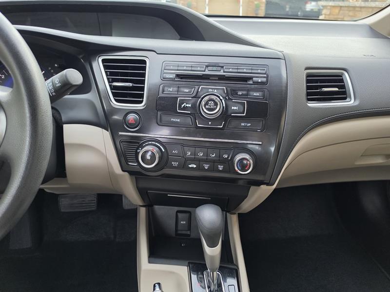 Honda Civic LX Sedan 5-Speed AT 2013