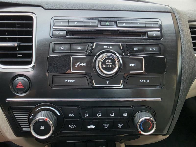 Honda Civic LX Sedan 5-Speed AT 2013