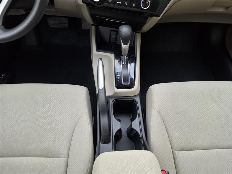 Honda Civic LX Sedan 5-Speed AT 2013