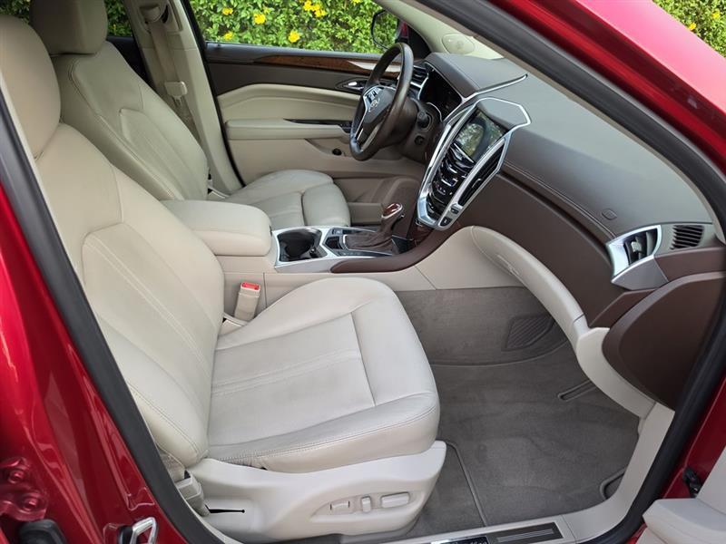 Cadillac SRX Performance Collection FWD 2016