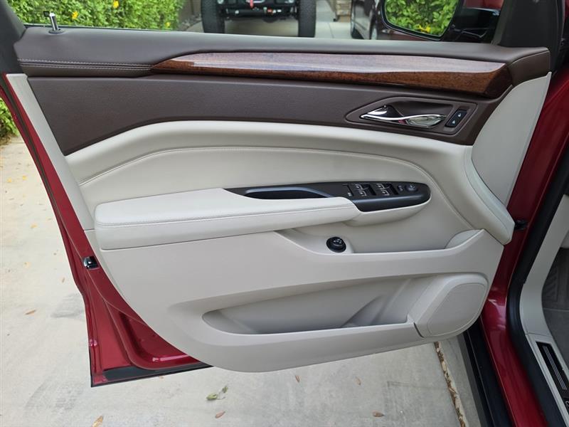 Cadillac SRX Performance Collection FWD 2016