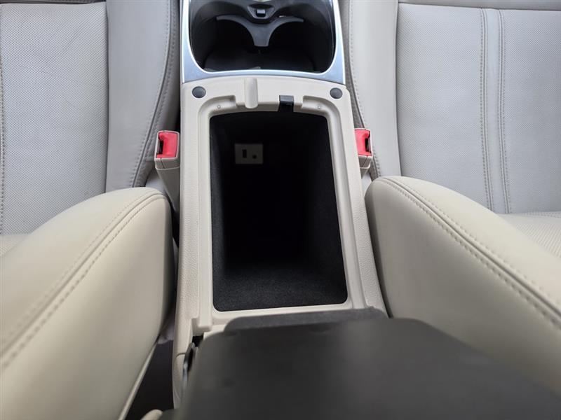 Cadillac SRX Performance Collection FWD 2016