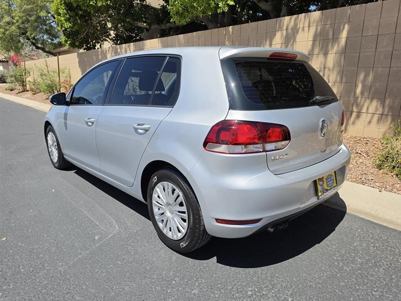 Volkswagen Golf 2.5L Conv & Sunroof 4 Door PZEV 2012