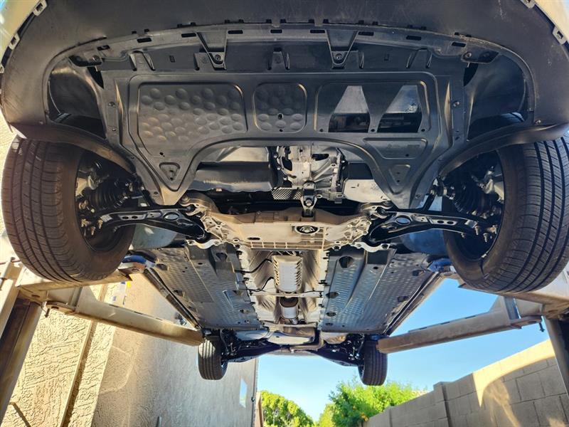 Volkswagen Golf 2.5L Conv & Sunroof 4 Door PZEV 2012