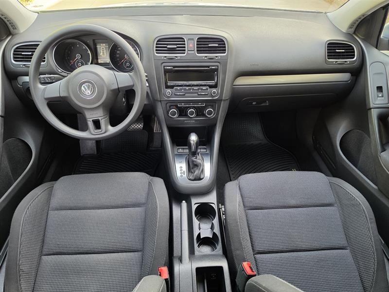 Volkswagen Golf 2.5L Conv & Sunroof 4 Door PZEV 2012