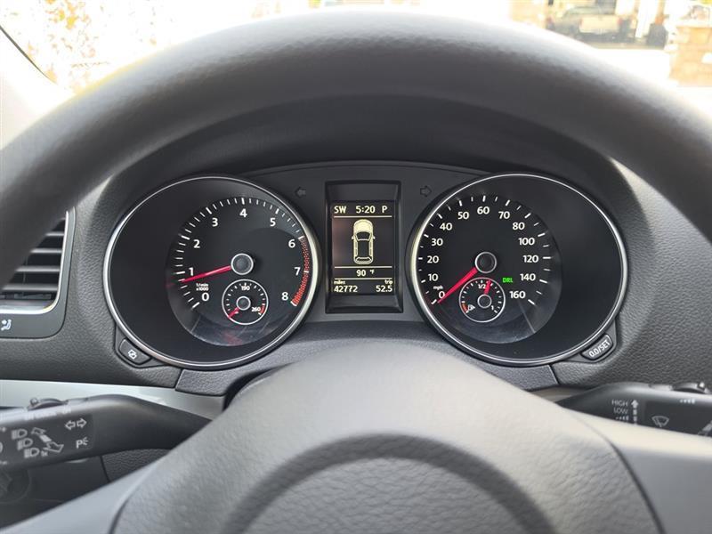 Volkswagen Golf 2.5L Conv & Sunroof 4 Door PZEV 2012