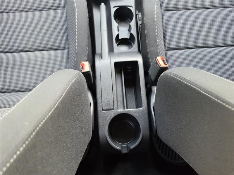 Volkswagen Golf 2.5L Conv & Sunroof 4 Door PZEV 2012