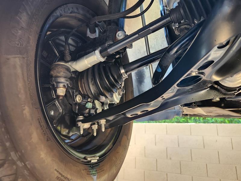 Volkswagen Golf 2.5L Conv & Sunroof 4 Door PZEV 2012