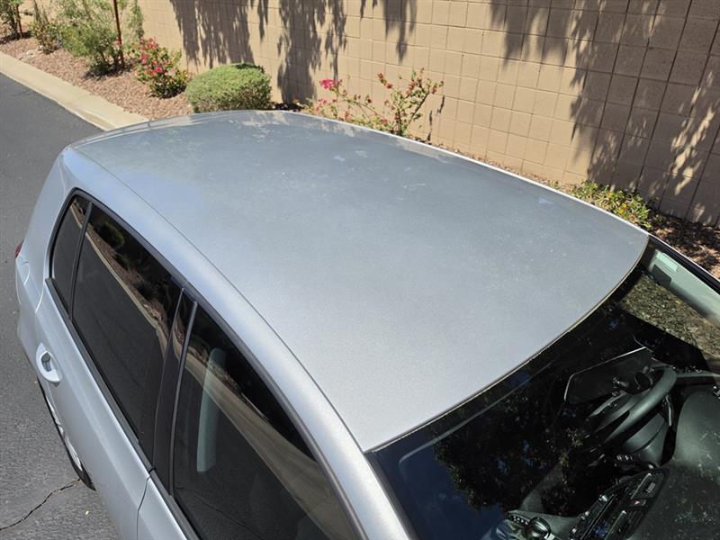 Volkswagen Golf 2.5L Conv & Sunroof 4 Door PZEV 2012