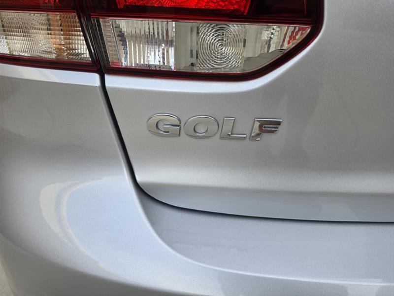 Volkswagen Golf 2.5L Conv & Sunroof 4 Door PZEV 2012