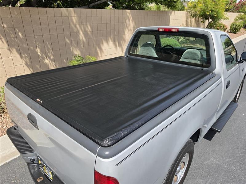 Ford F-150 XL Reg. Cab Long Bed 2WD 2000