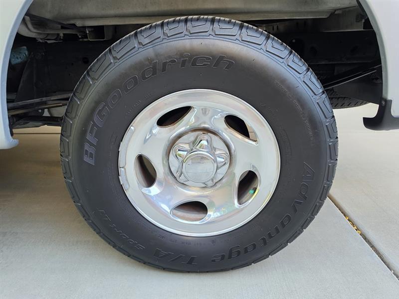 Ford F-150 XL Reg. Cab Long Bed 2WD 2000