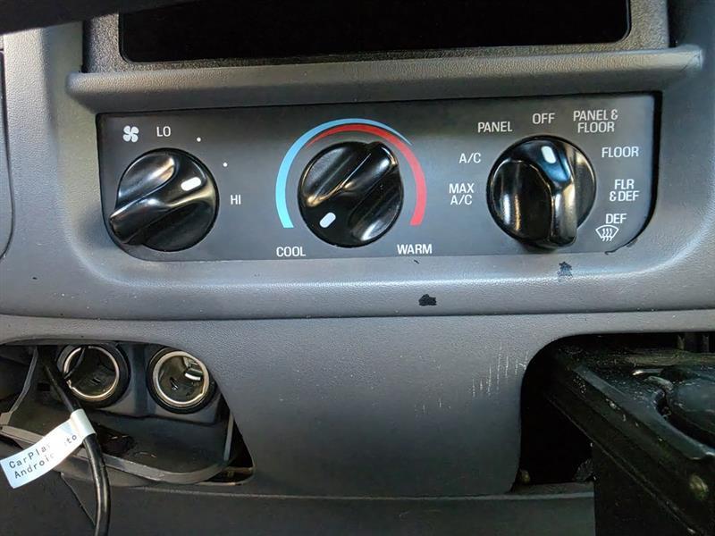 Ford F-150 XL Reg. Cab Short Bed 2WD 2000