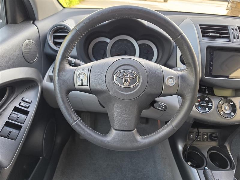 Toyota RAV4 Limited V6 4WD 2010