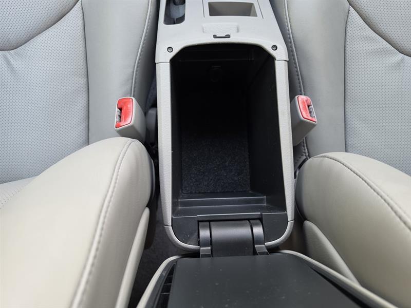 Toyota RAV4 Limited V6 4WD 2010