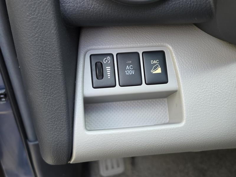 Toyota RAV4 Limited V6 4WD 2010