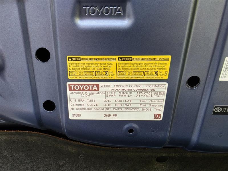 Toyota RAV4 Limited V6 4WD 2010