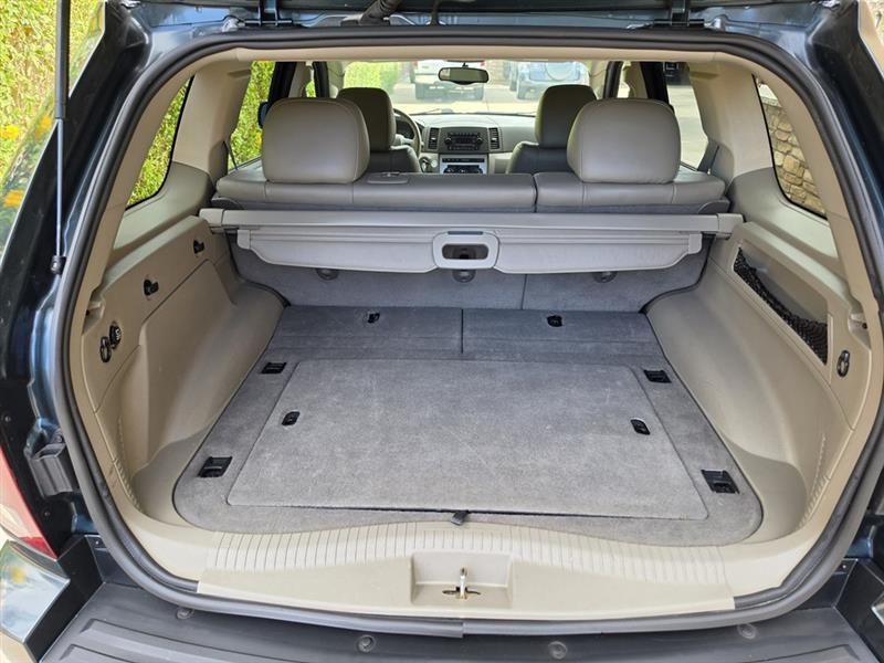 Jeep Grand Cherokee Laredo 2WD 2005