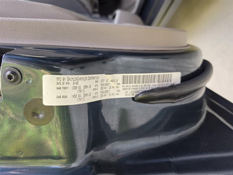 Jeep Grand Cherokee Laredo 2WD 2005