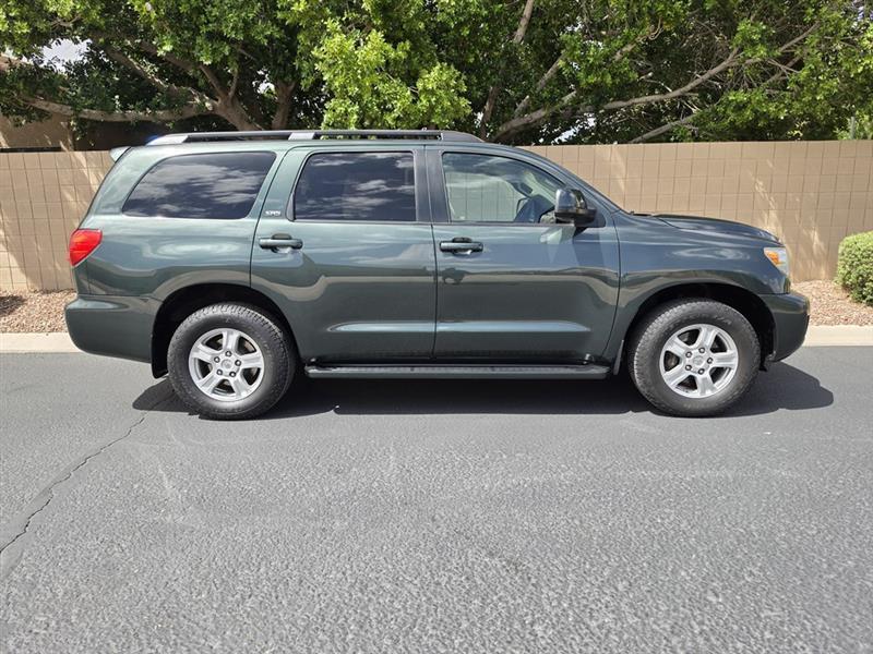 Toyota Sequoia SR5 5.7L 4WD 2008