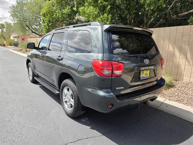 Toyota Sequoia SR5 5.7L 4WD 2008