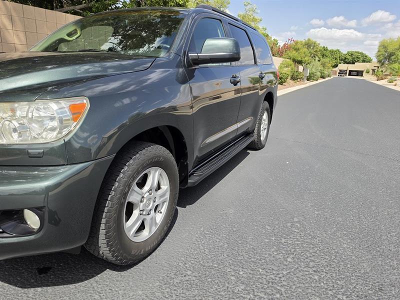 Toyota Sequoia SR5 5.7L 4WD 2008