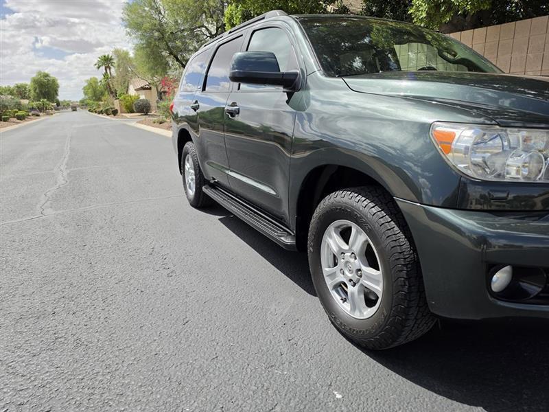 Toyota Sequoia SR5 5.7L 4WD 2008