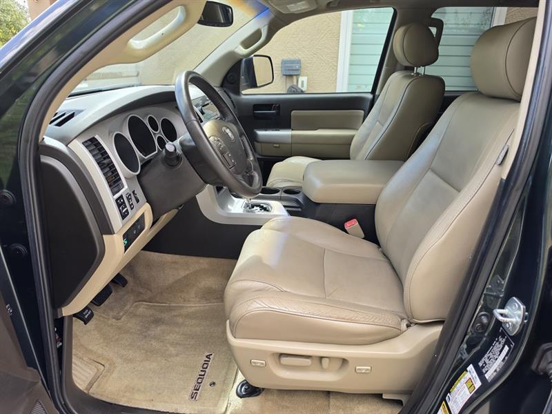 Toyota Sequoia SR5 5.7L 4WD 2008
