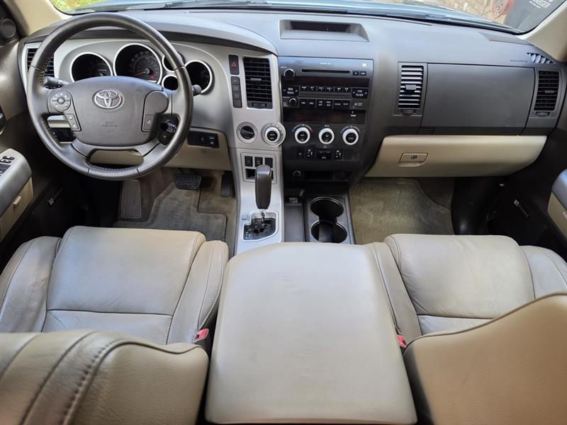 Toyota Sequoia SR5 5.7L 4WD 2008