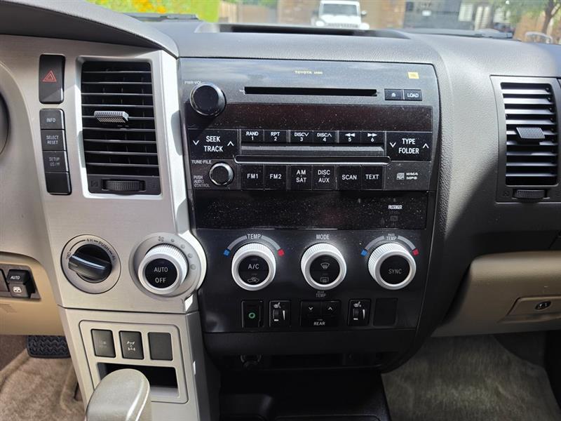 Toyota Sequoia SR5 5.7L 4WD 2008