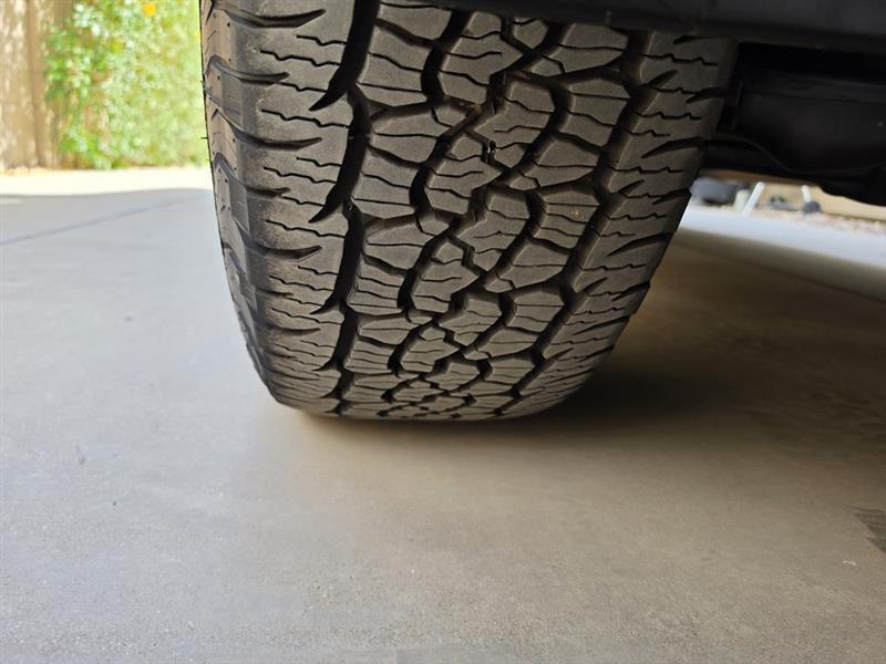 Toyota Sequoia SR5 5.7L 4WD 2008