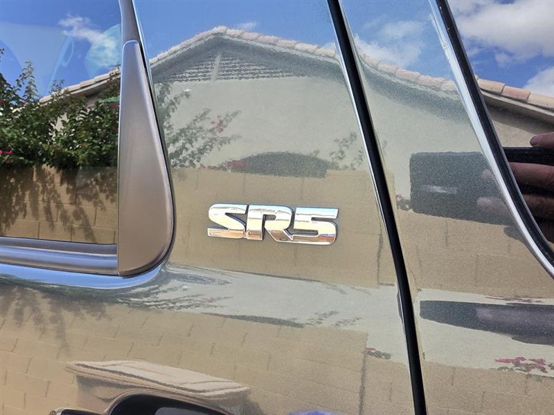 Toyota Sequoia SR5 5.7L 4WD 2008