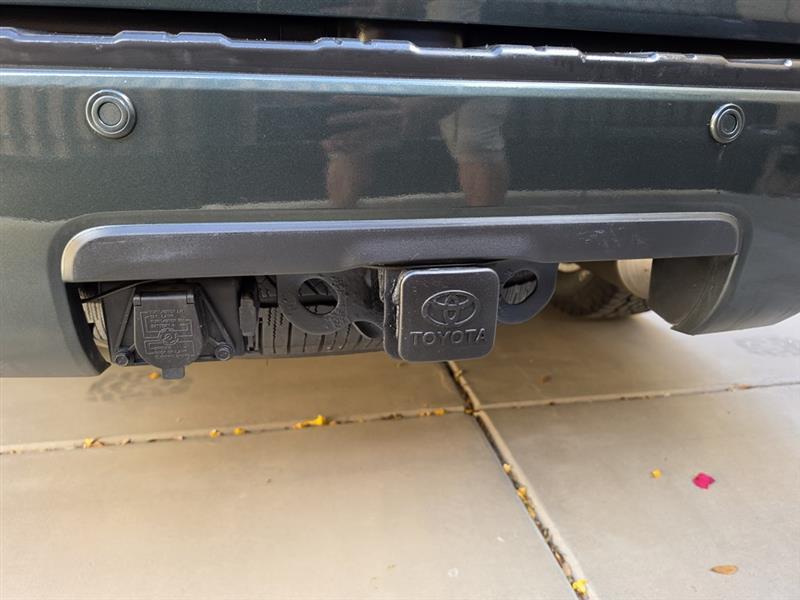 Toyota Sequoia SR5 5.7L 4WD 2008