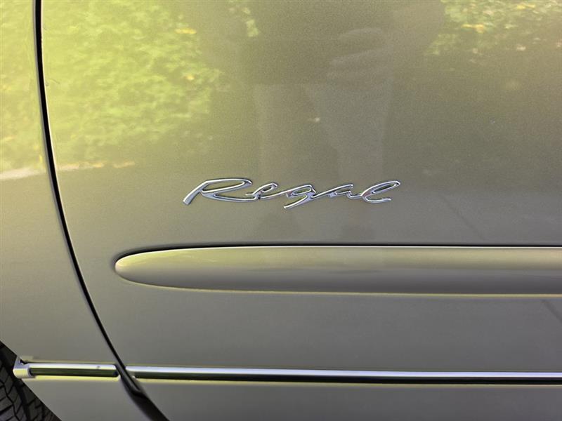 Buick Regal LS 2001