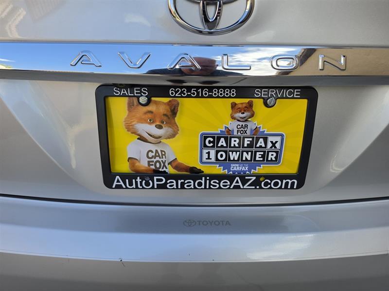 Toyota Avalon  2011