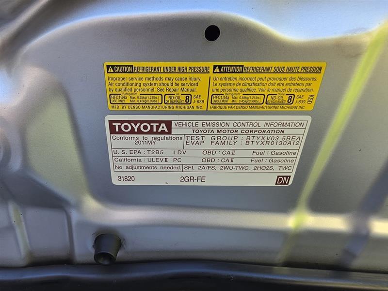 Toyota Avalon  2011