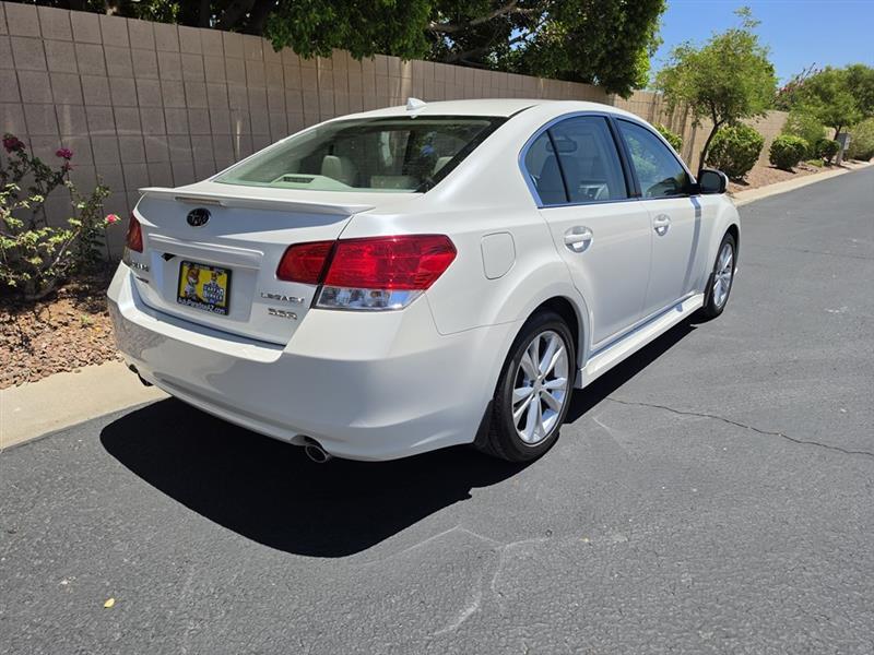 2013 Subaru Legacy 3.6R Limited - Photo 3