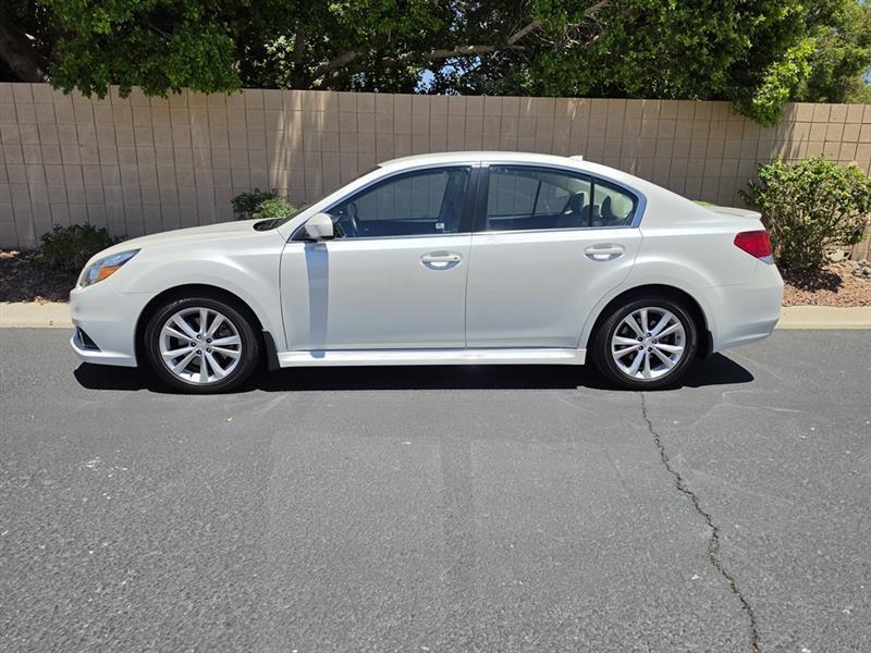 2013 Subaru Legacy 3.6R Limited - Photo 16