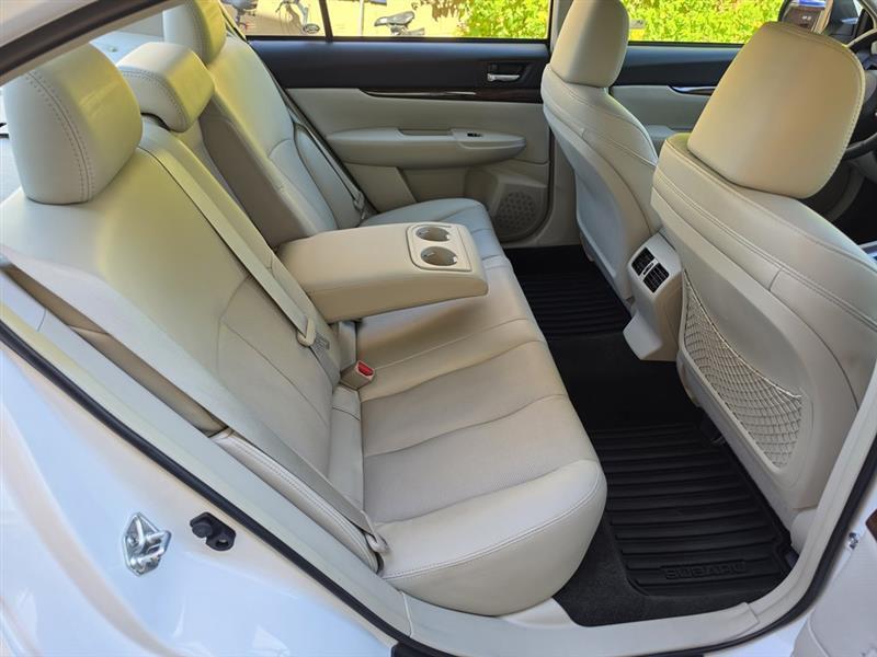 2013 Subaru Legacy 3.6R Limited - Photo 32