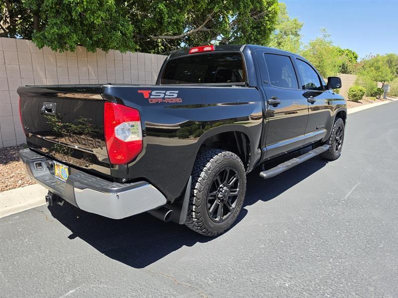 Toyota Tundra  2018