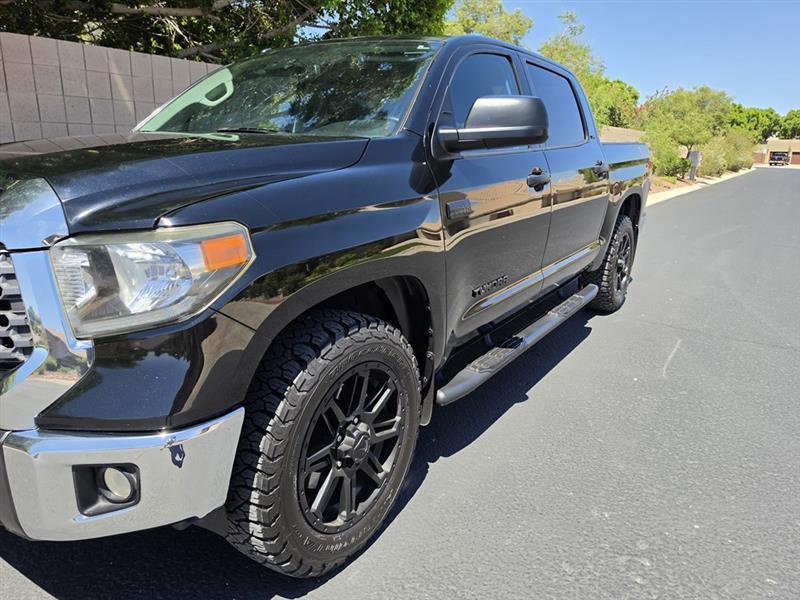 Toyota Tundra  2018