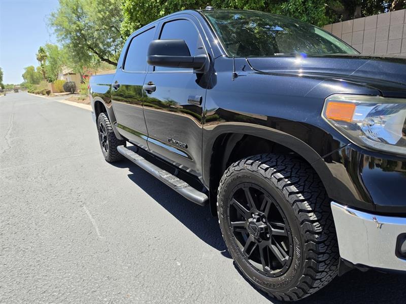 Toyota Tundra  2018