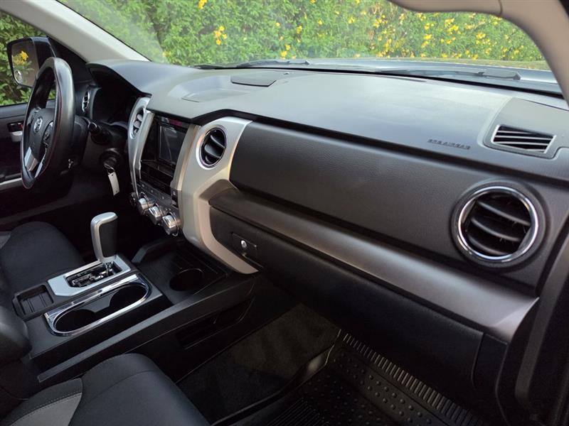 Toyota Tundra  2018
