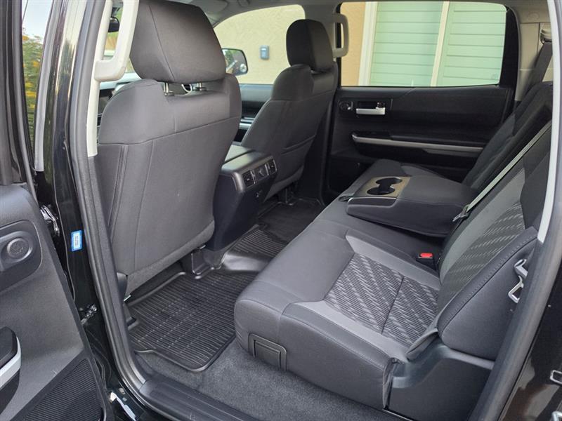 Toyota Tundra  2018