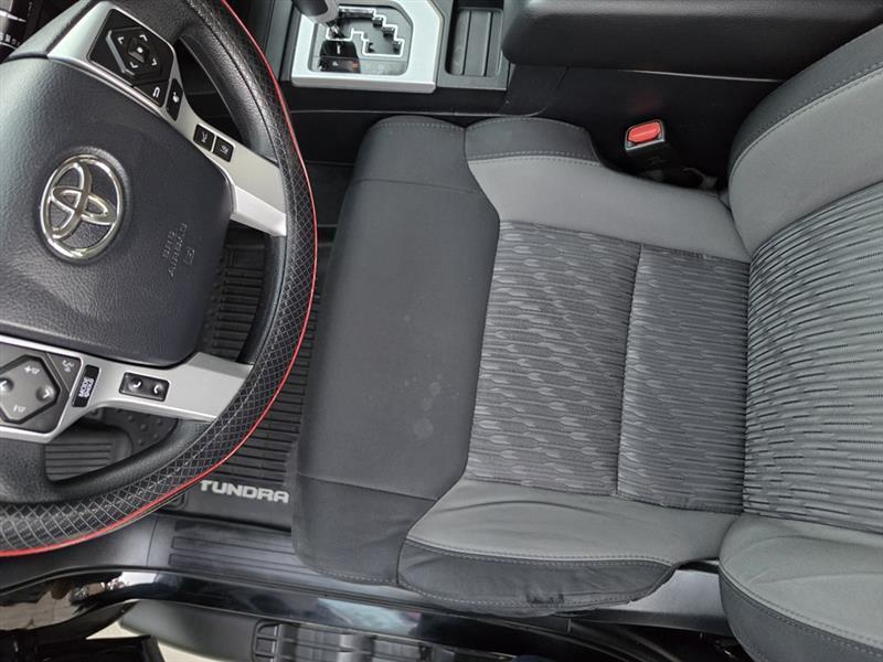 Toyota Tundra  2018