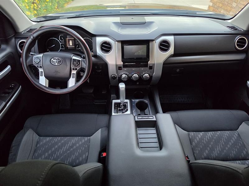 Toyota Tundra  2018