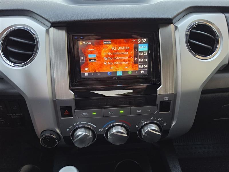 Toyota Tundra  2018